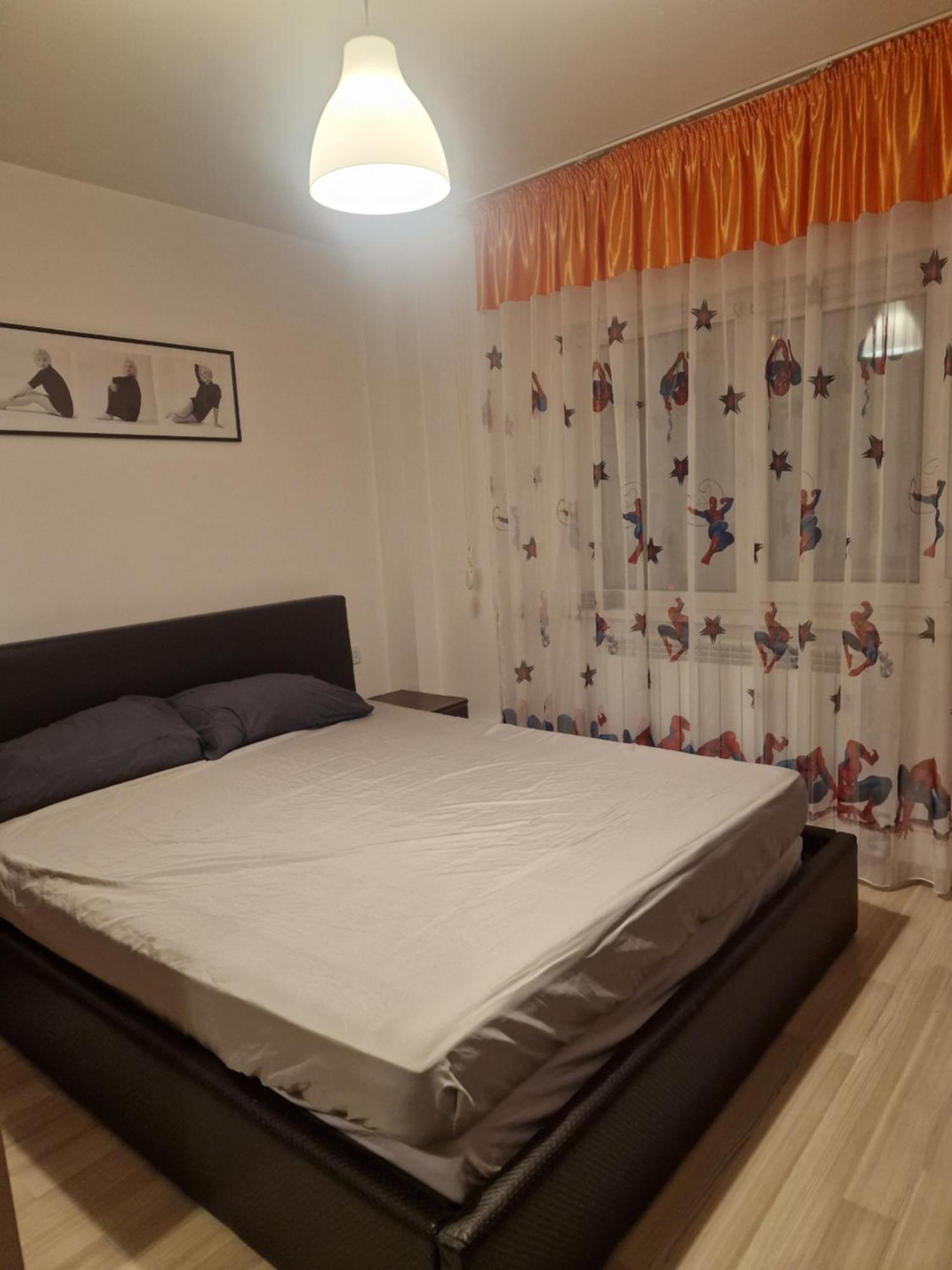 2 Bedrooms Apartment. Galati  Exterior photo